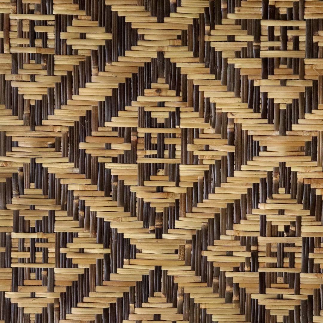 Gedek bambu anyaman tradisional berkualitas tinggi untuk dinding rumah dan pagar taman.